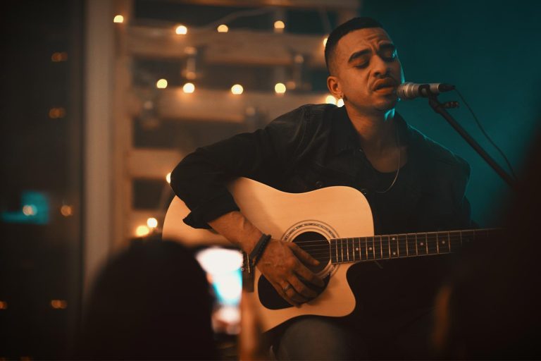 How To Pare Down For An Acoustic Set